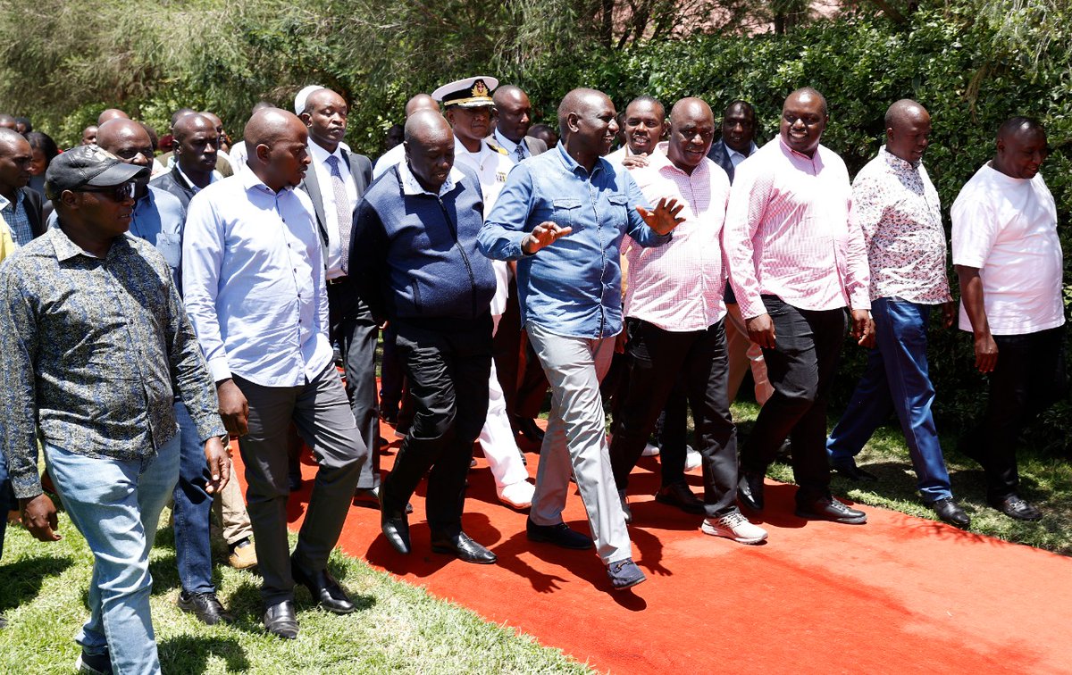 WilliamsRuto's tweet photo. With Kenya Kwanza MPs during the interrogation of our Manifesto at the ongoing Parliamentary Group meeting in Naivasha, Nakuru County. https://t.co/mDauJgS7FC