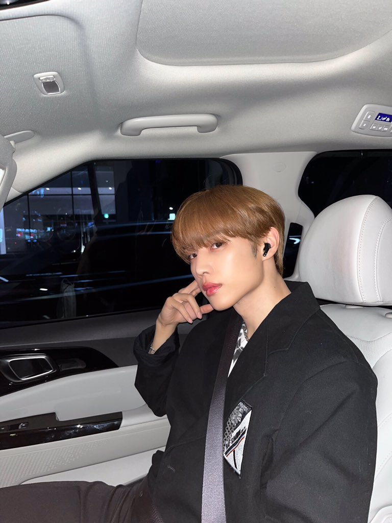 เดอะบอยซ์แกจะแข่งทำตัว Boyfriend material เพื่อ มันหล่อ