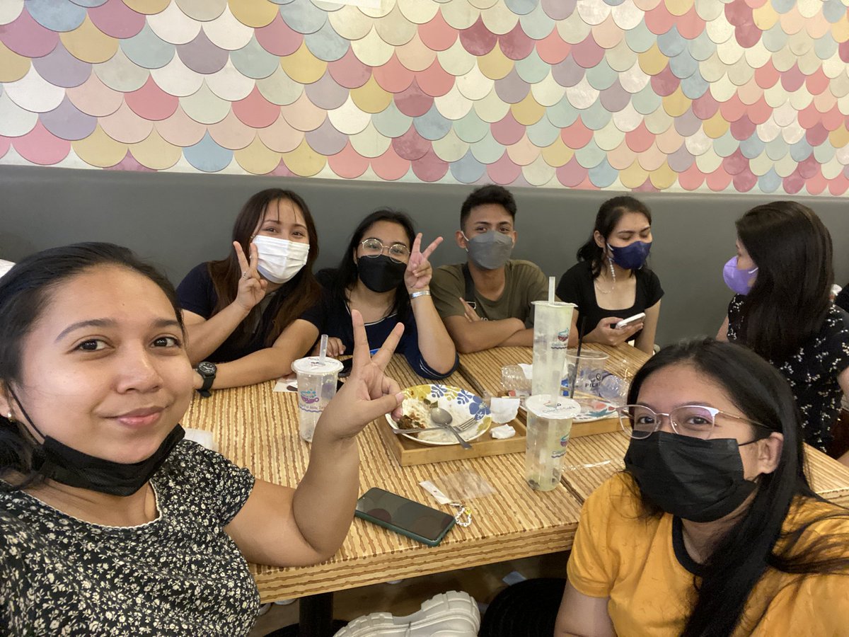 xyoungone_woo's tweet photo. Glad I mustered the courage to say hi and make new kpop friends.  @monolitjoon  @TNe95 @shuaaasvt_ @fallinflower97. Very competitive like SVT in GoSe. 🤣 Thank you, @seventeenphcebu #SECTORCEB for the fun filled day. 🫶🏼 https://t.co/KKg3l28cEx