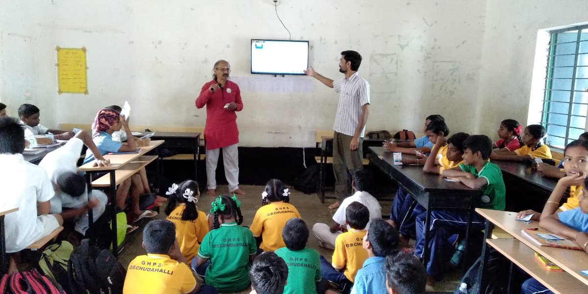 SriSriRDP's tweet photo. Join us as #jalrakshaks in the #MainBhiJalRakshak campaign by SSRDP in collaboration with #WMPSC to save water. Students of OB Chudahalli School, Bangalore, #Karnataka took the initiative to conserve water in support of this campaign.
#MoESD #SSSRDP #75schools @MSDESkillIndia https://t.co/NYIPJv5Vat