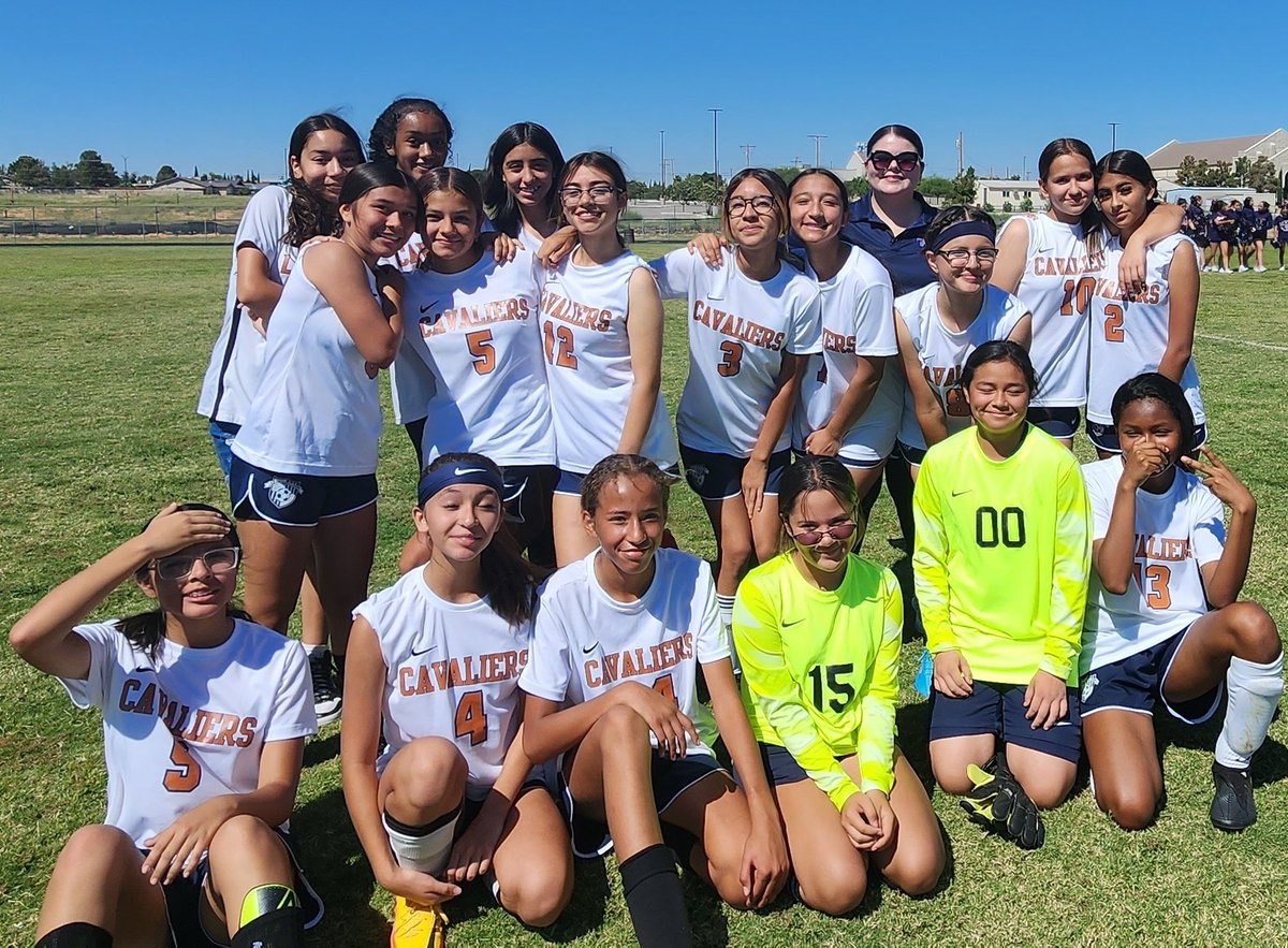 MPorras_EHS's tweet photo. Way to go 7th grade Lady Cavaliers bringing home a WIN &amp; 8th grade battling back to tie. Pure power here!💙⚽️⚽️⚽️🧡 @Albi_HMS @SGuereque_HMS @Hernando_MS @LRocha_HMS @RNava_HMS https://t.co/mttckyEcIU