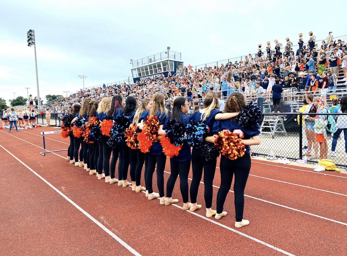 wcsSHSks's tweet photo. One year ago today, the brand new Summit Dance Team made their debut. In just one year, we’ve come so far and grown so much. 🫶🏼 So proud! https://t.co/KyhoT11XhN
