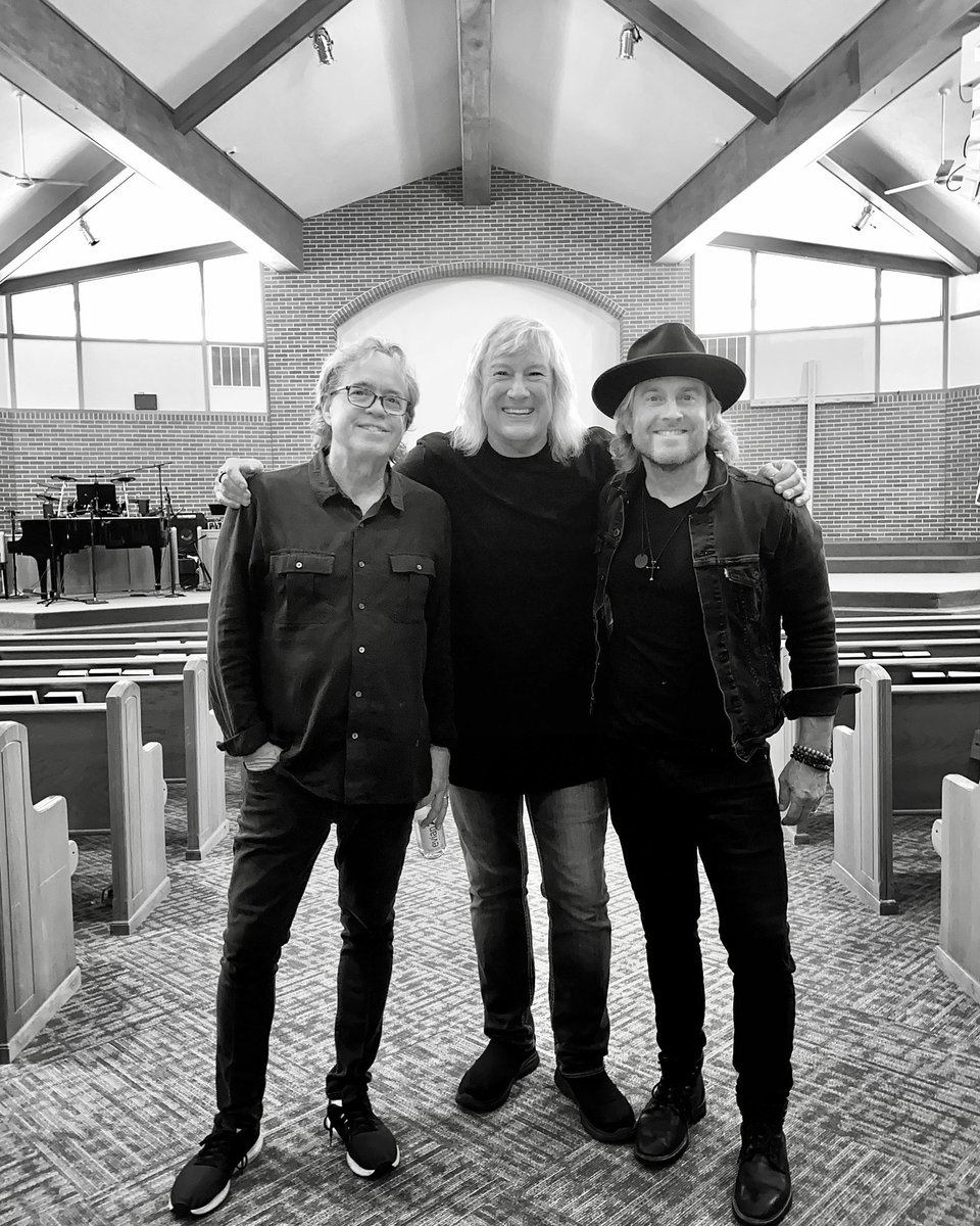 TheUnionofSS's tweet photo. What an amazing night Alpena, Michigan! Thank you Word of Life! See you soon East Jordan, MI!
#AlpenaMichigan #TheUnionofSinnersandSaints #Petra #Whiteheart #JasonFowler #CRM #CCM https://t.co/sB7S1A8ckc