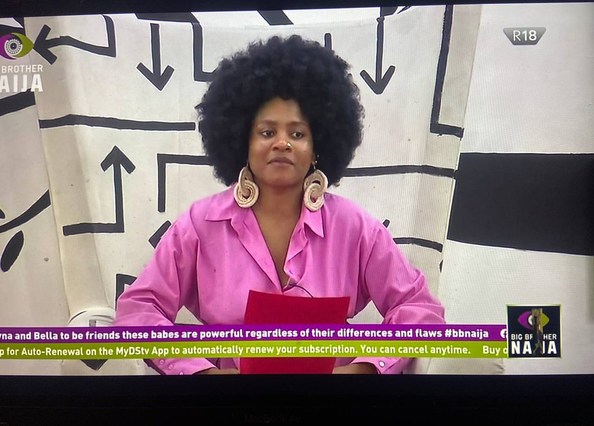 oXe_w3's tweet photo. Facial expression again 😹💯   #BBNaijaS7 #Phyna𓃰 #BBNaija #PhynaWhoDey #wawtask https://t.co/OQ1a57pgQf