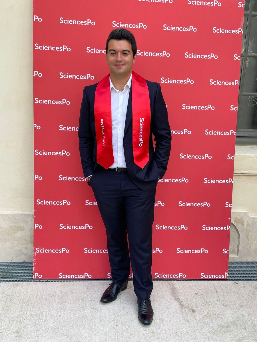 AnthonyLebbos's tweet photo. 2 ans après… la cérémonie de diplomation à @sciencespo ! Enfin ! Merci @sciencespoEDJ ! #Promo2020 https://t.co/xU70D7TN7o