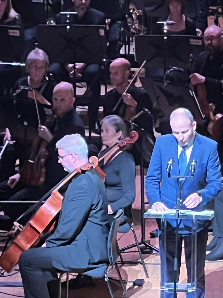 AkhileshIFS's tweet photo. Always inspiring see, to listen to great scholar &amp; poet, #PhilosopherPresident Dr Higgins🙏 
Privileged to witness a very touching, special cultural event to reflect on the #Centenary of the #Irish #CivilWar, addressed by Hon @PresidentIRL Hon @MichealMartinTD Hon @LeoVaradkar https://t.co/EAOvG0gwwV