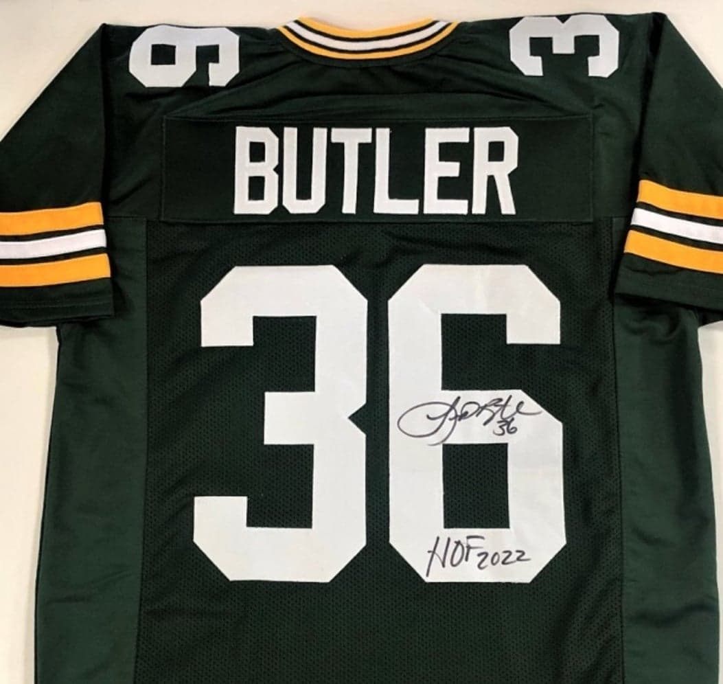 Deadline for auction items is Oct 1st. Items can be dropped off during open hours Thurs 6-9 pm and Sat 11-4 pm. Be sure to pick up your raffle tickets for the $1000 Amazon gift card $10/ea or 6/$50. Watch this space for auction item previews!