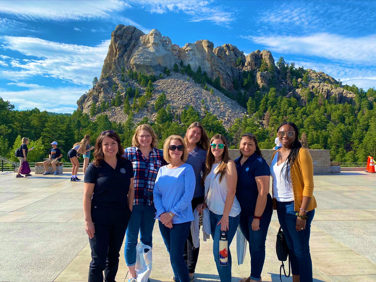 CISAJen's tweet photo. 👉Now here’s a strong team!💪
 
📷 Bridget Bean, @CISAgov’s Assistant Director for our Integrated Operations Division, in the field with the women of our Mighty Region 8 team. https://t.co/BbM0rcTHfr
