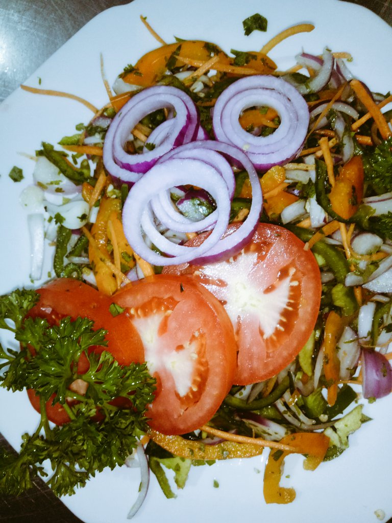 Guys wat name can we give to salad I made today @bamwinejnr2 <a href="/MaamaKampala21/">Maama Kampala</a>