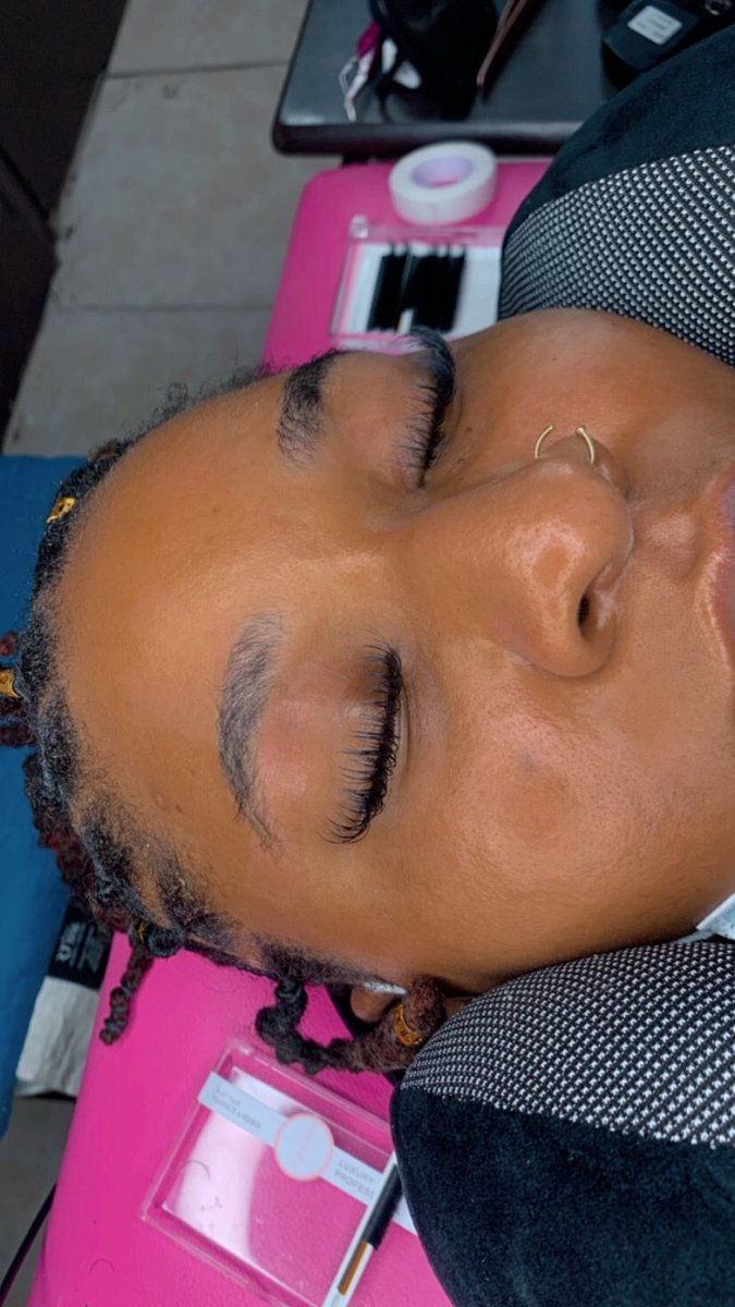 blinkdbyleeks's tweet image. 16mm | D curl classics mink extensions ❤️‍🔥
Follow us on instagram &amp;amp; facebook!
#booktoday #minklashes #minkextensions #hybrids #classics #freeportlashtech