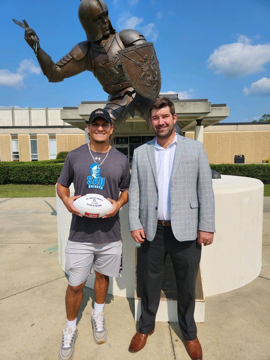 StAndrewsFB's tweet photo. Players of the week: 

Week 2 @Dallen_04 vs Campbellsvile University, week 2.

Week 3 @Austinhunt42 vs University of Cumberland, week 3.

Thanks to Alum Matt Williams with Farm Bureau Insurance.  
#knightscreed22 #BleedBlue https://t.co/0nHDdAU6RW