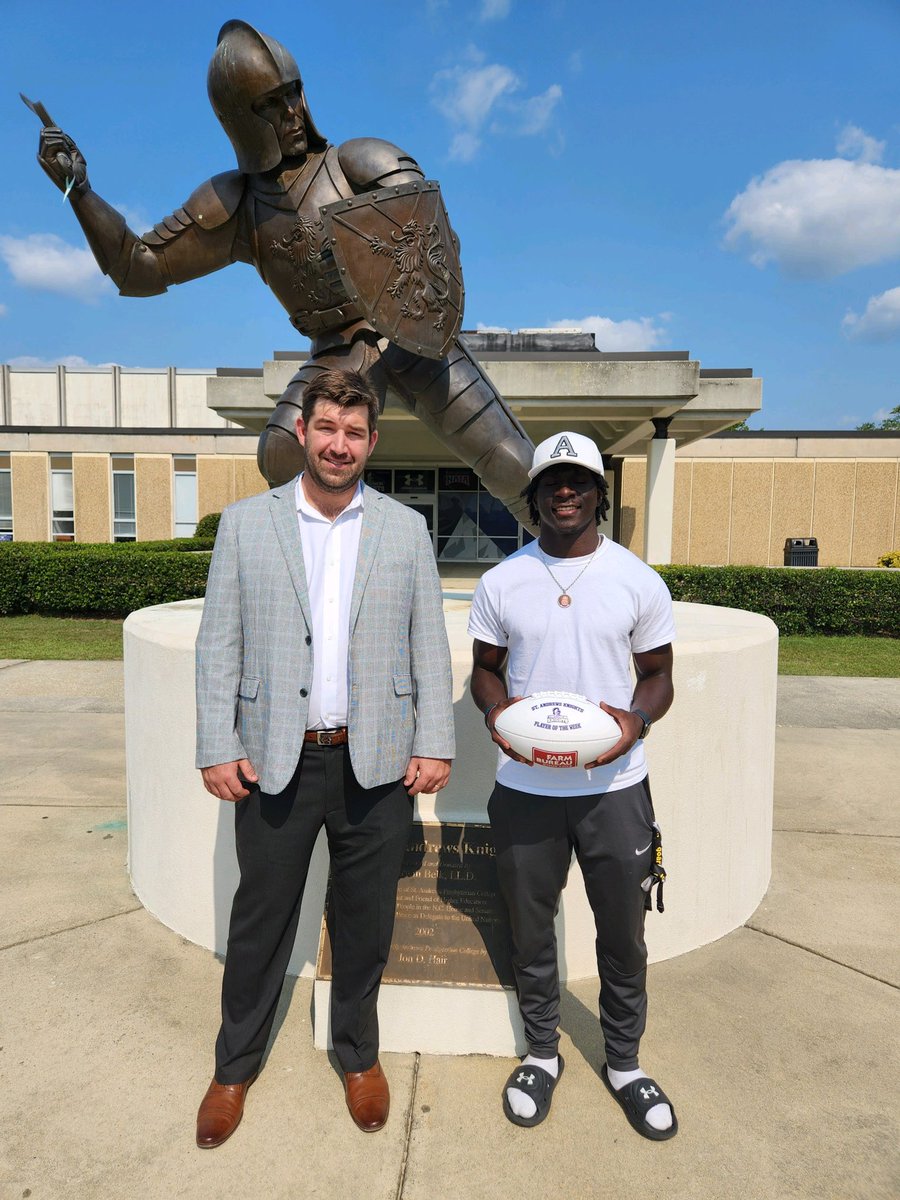 StAndrewsFB's tweet photo. Players of the week: 

Week 2 @Dallen_04 vs Campbellsvile University, week 2.

Week 3 @Austinhunt42 vs University of Cumberland, week 3.

Thanks to Alum Matt Williams with Farm Bureau Insurance.  
#knightscreed22 #BleedBlue https://t.co/0nHDdAU6RW