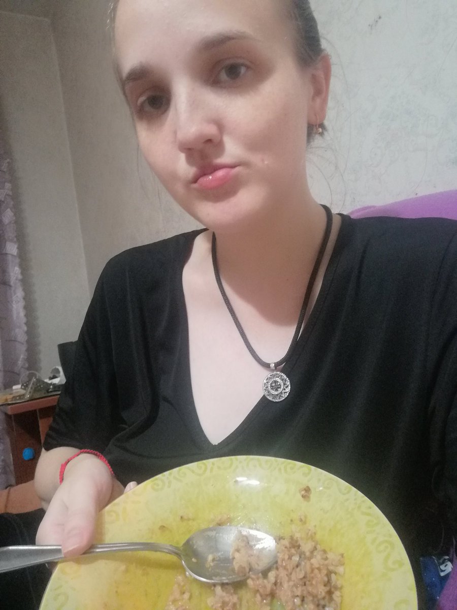 Anselmstudent's tweet photo. @peachy_trigger @DashingDasha23 Негодую https://t.co/jGSaVeerZL