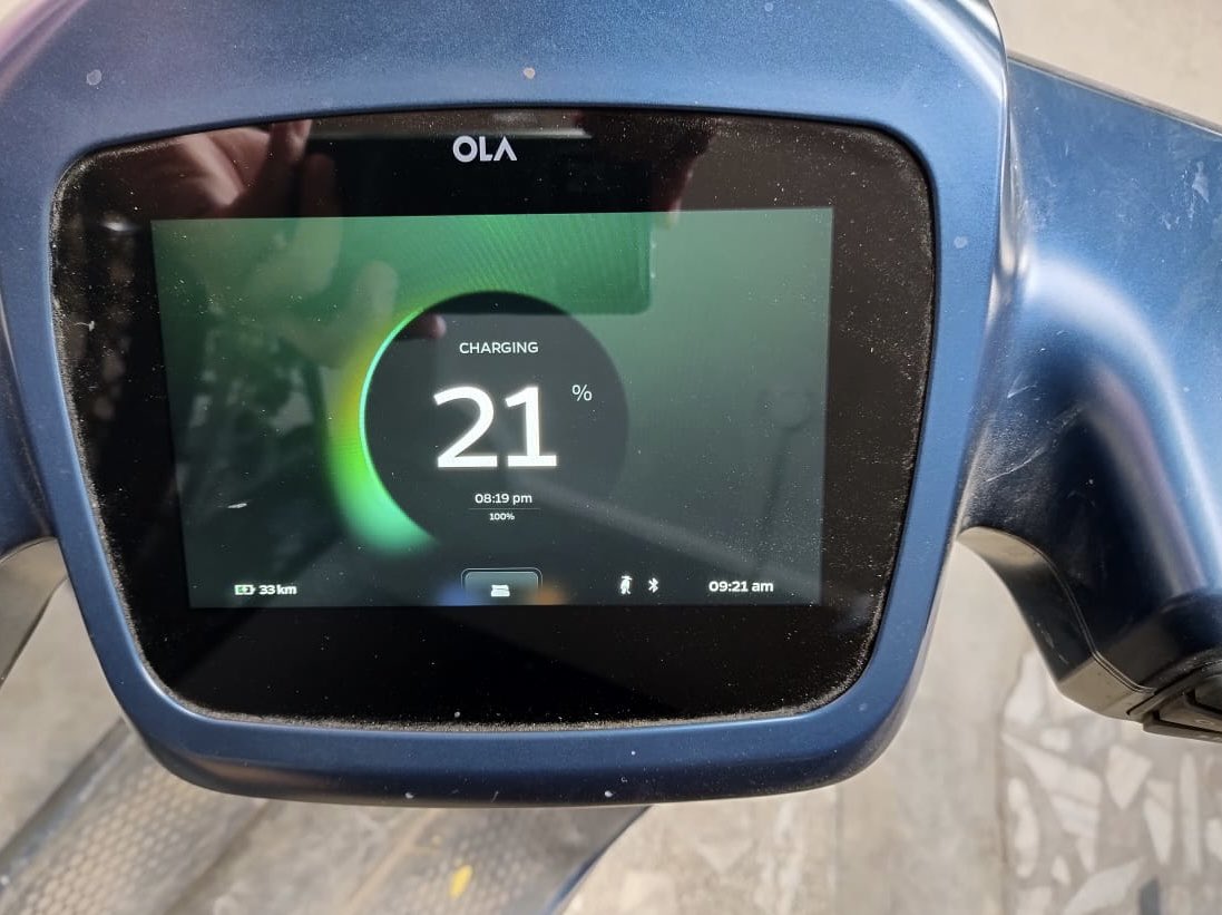 manrals's tweet photo. @bhash Don't buy these third grade Chinese @OlaElectric, you will end with regret. Better invest 1.5 lakh in some other Scooty or bike bcoz they will perform. @OlaElectric they will give you BP problem https://t.co/At24Vqbl7z