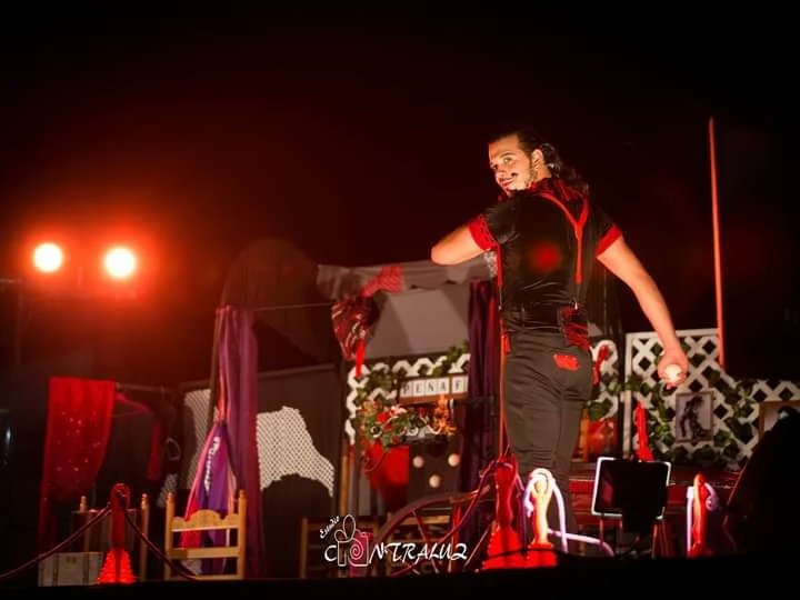 enganarparca's tweet photo. 📸Os dejamos una galería de fotos de los espectáculos de ayer en la II edición de Engañar a la Parca.

✍️Las fotos son de  Estudio Contraluz 

#engañaralaparca #circo #fiestaDeMozos #Rus #espectaculo #teatro https://t.co/7BWqHWcG48
