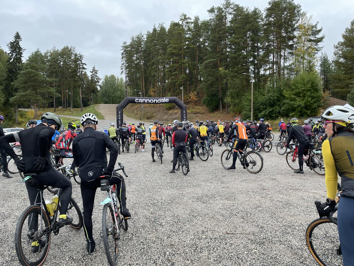Gravelia 145km hienoissa uusissa maastoissa Lahdessa. Hieno keli, hyvä seura ja mainiot järjestelyt 👌