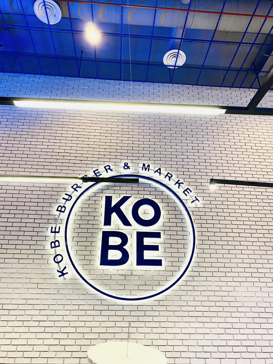 i2AS9's tweet photo. كوبي برقر 💙 @kobe_ksa 

📍الملقا

مطعم برقر جديد ومميز والمنيو عندهم ٣ أصناف لكن تعبانين على الأصناف 👍🏼💙
🔹جربنا البرقر وكان لذيذ وخفيف 👏🏼
🔹بطاطس كوبي مع الصوص 💯 

أيضاً عندهم مشروبات غازية بنكهة الزنجبيل والليمون متميزين فيها 😍

شغل جبار 👏🏼💙

الموقع وصور أخرى ⬇️ https://t.co/PXKG01dBeX