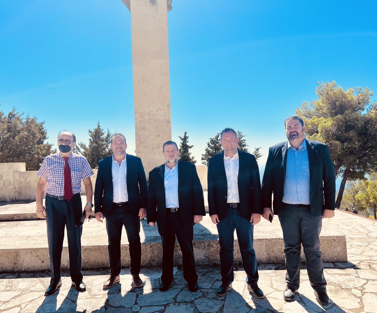 79 χρόνια από το Ολοκαύτωμα της Βιάννου και η μνήμη της θυσίας για την Ελευθερία της Πατρίδας είναι άσβεστη αλλά οι υποχρεώσεις της Γερμανίας για καταβολή των επανορθώσεων παραμένουν ανεκπλήρωτες! 
Ο αγώνας συνεχίζεται και η δικαίωση θα έλθει!