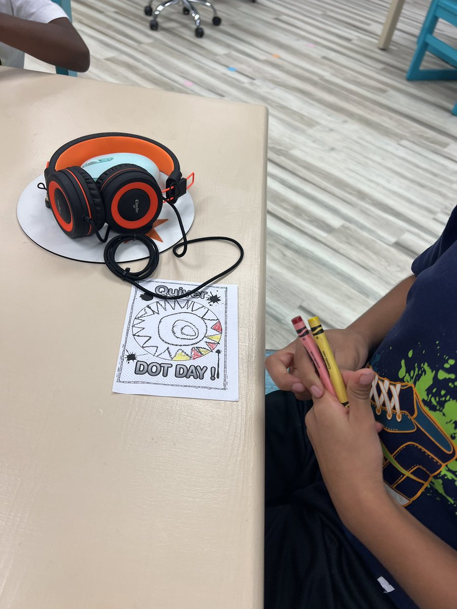 CLand_SWE's tweet photo. Celebrating International Dot Day everyday this past week.  Students designed their dots and used the Quiver app to “bring it to life.” Way to go 1st &amp; 2nd graders.  💙 ⭐️ @HumbleISD_SWE @quivervision 
#DotDay2022
#TheDot https://t.co/SfDeu7WCVb