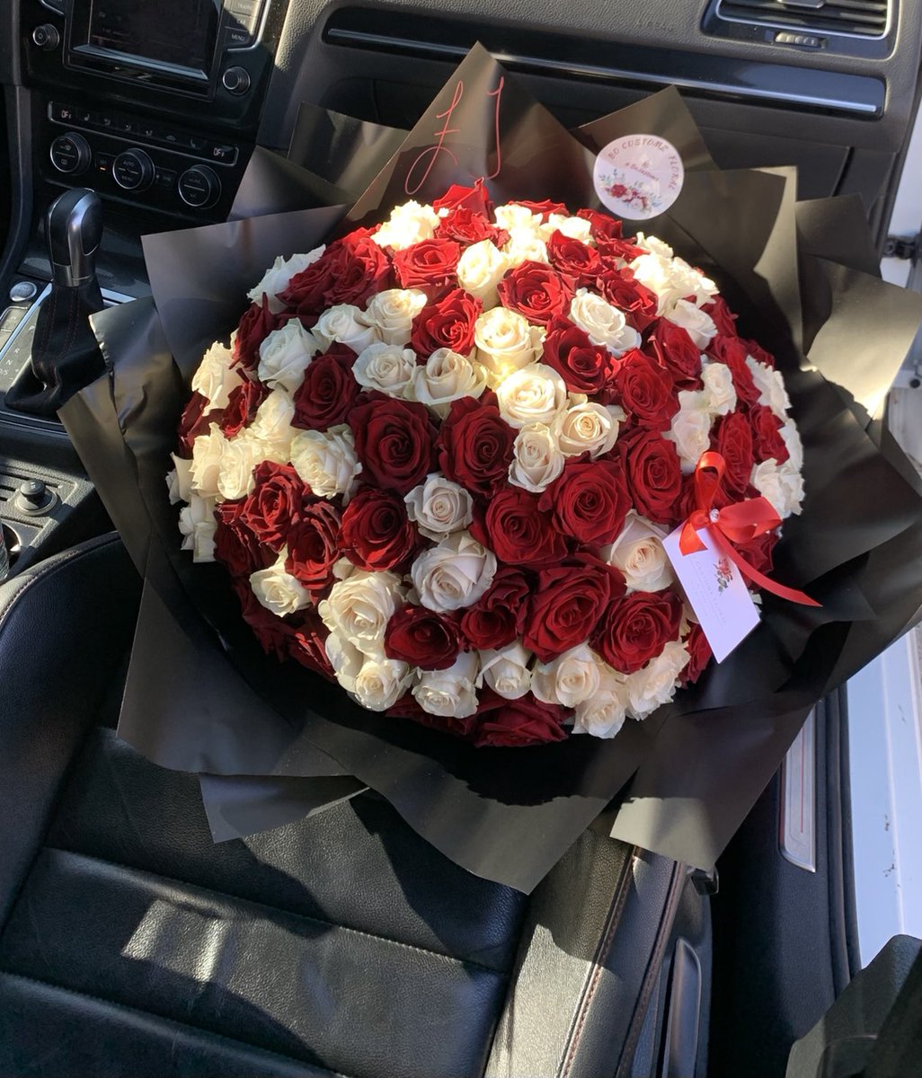 anahyyrr's tweet photo. Im a florist from San Jose 🤌🏽 My next client could be on your TL 🫶🏽 RT RT PLEASE 🥹 https://t.co/lZOkafIgDb