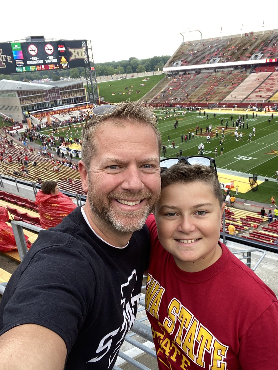 downing413's tweet photo. Back in the Jack to cheer on another Cyclone victory! #ProudtobeONE #BojiLovesCy #CycloneNation https://t.co/rH1rpnwiIf