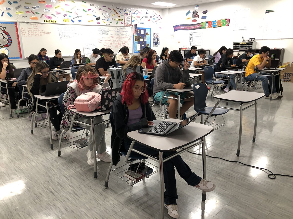 MSimental_SHS's tweet photo. AP English III &amp; IV came in on a Saturday morning, after the Hoco football game and the day of the Hoco dance, to take AP Practice Exams! These kids are putting in Work! Making time between games and fun ain’t easy! But, dedication, commitment and drive doesn’t quit 💯 #TeamSISD https://t.co/595jtOQNCc