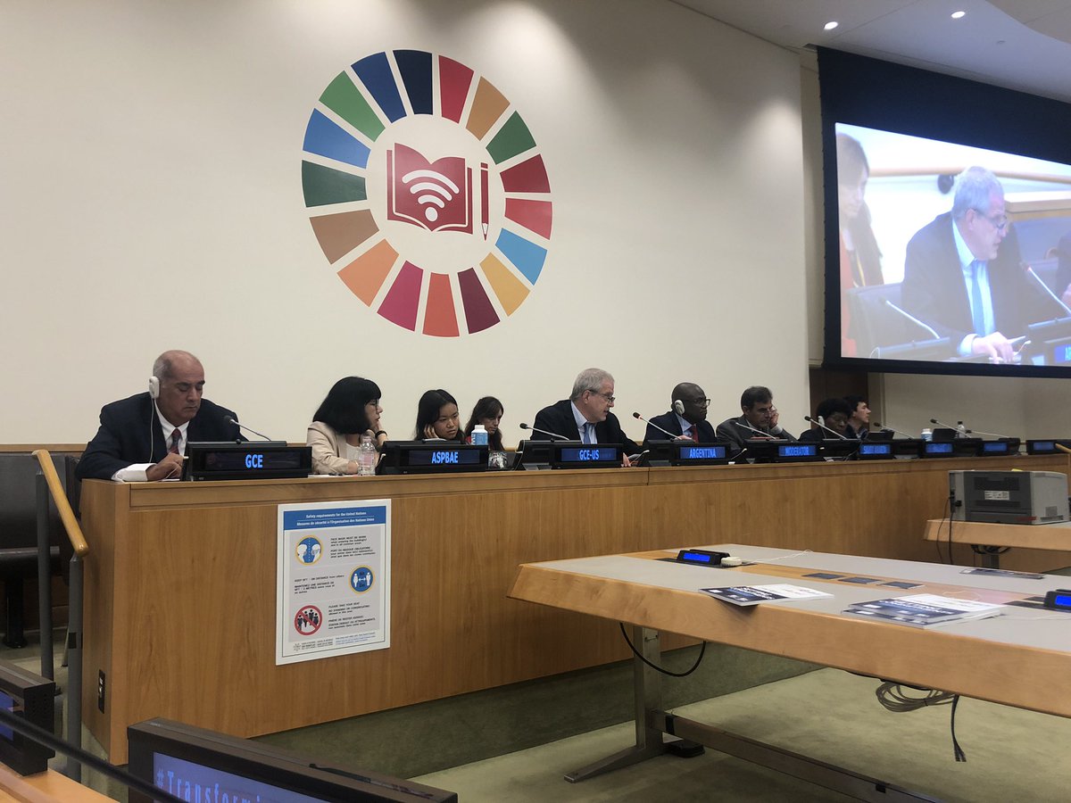 globaleducation's tweet photo. “Es necesario garantizar el financiamiento que asegure el ejercicio de los derechos. Ante la desigualdad y los discursos de odio, la educación es la manera de fortalecer nuestra democracia” @jaimeperczyk https://t.co/RKsze4posI