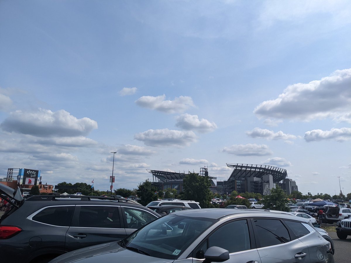 MikeNemo7's tweet photo. #ChopTemple #RFootball https://t.co/09r3FJwNbv