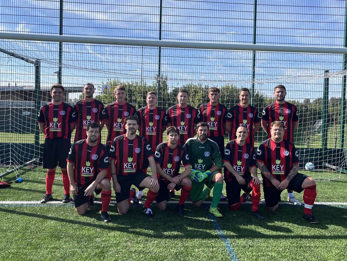 ThameSwansFC's tweet photo. Thame B 10-0 Rivets

Goals: Jimmy Riley 4, Tom Gant, Jordan Lawrence, Jake Vinson, Martyn Read, Jonny Martin 

Thanks to our sponsors Key Garden Care for the lovely new kit. https://t.co/BNqfxnBN2q