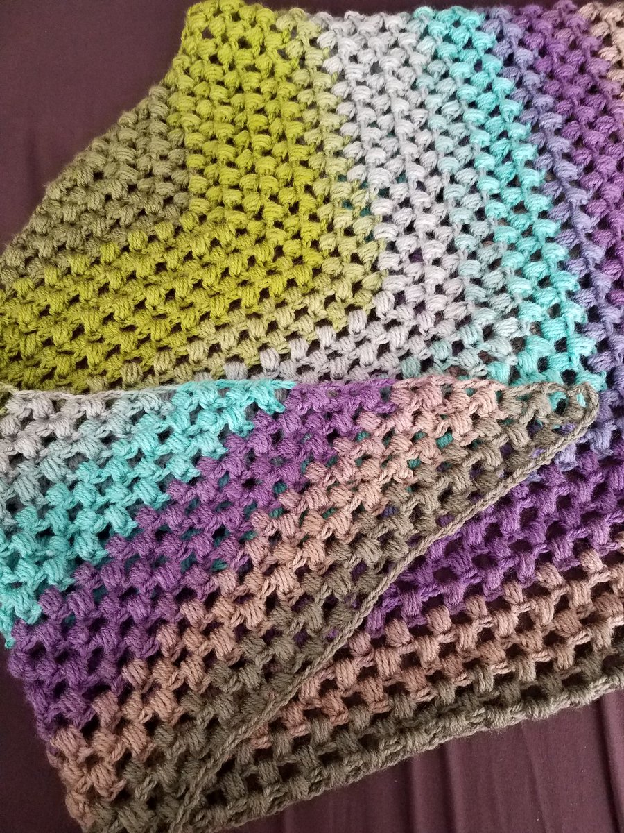 knitwitlinguist's tweet photo. I'm loving this pattern. Super easy and light. Lion Brand Mandala yarn in Ghidorah.
#crochet #yarnismytherapy #yarnaddict #blackrosestitches #tripuffscarf
https://t.co/wWo99mM4Sc https://t.co/yf1QtxymTn