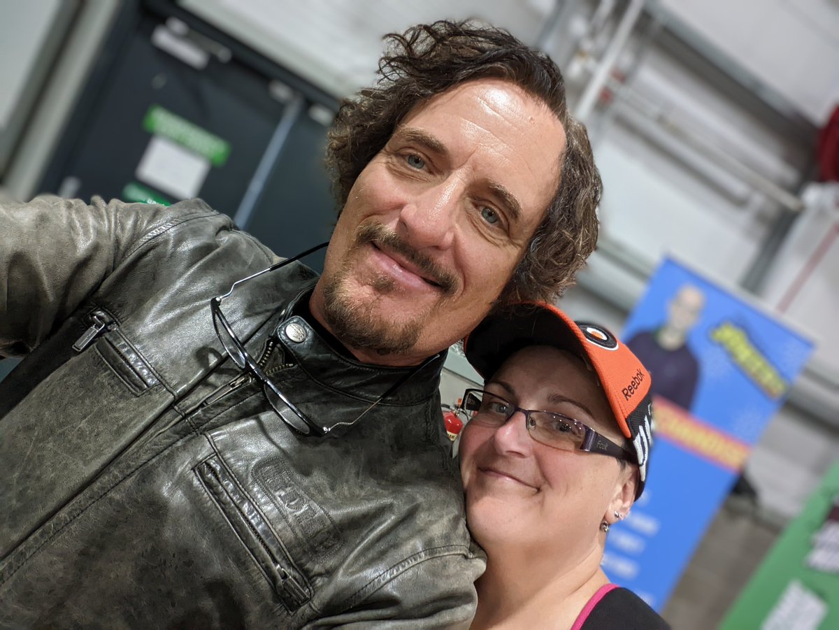 adelet72's tweet image. Pure fucking legend that is @KimFCoates at @comconnireland