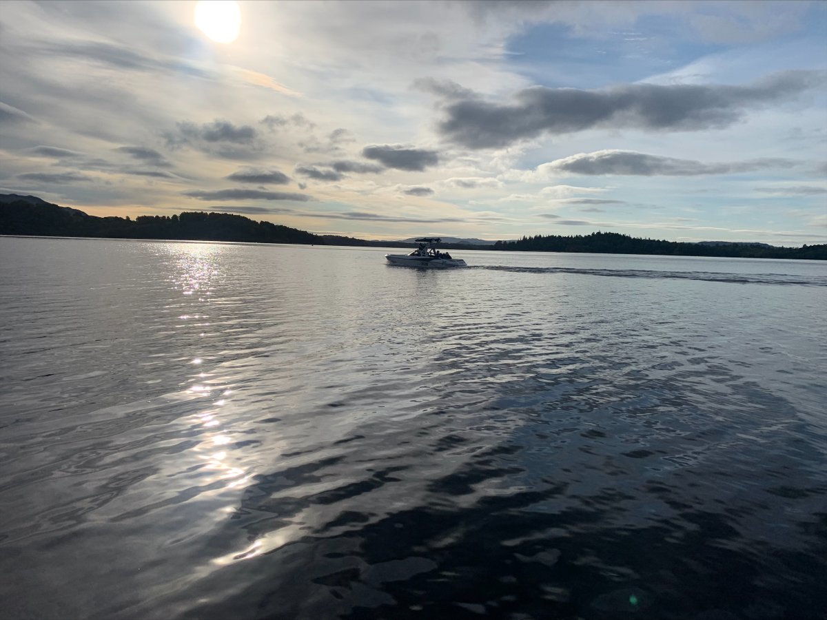 Gamma_DE_'s tweet photo. Bei CEO Gamma DACH Achim Hager, unserem Vertriebsteam und unseren mitreisenden Business-Partnern heißt es seit gestern: Feel 'Scotland the Brave'! Wir wünschen allen noch ein fantastisches Wochenende und weiterhin viel Spaß! 😊

#sneakpeek #gamma #workingsmartertogether https://t.co/wTDKbMUd9x