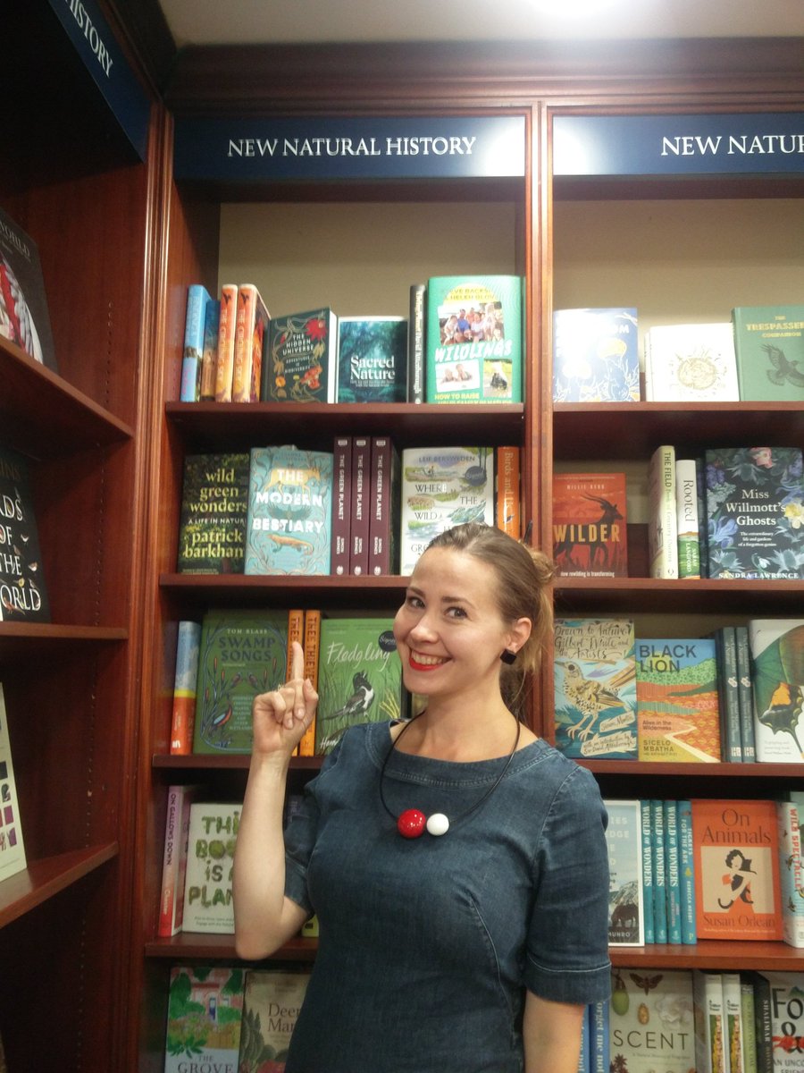 Look, look, #TheModernBestiary is in <a href="/blackwelloxford/">Blackwell's, Oxford’s Bookshop</a>! My book baby's standing on a real shelf in a real bookshop - achievement unlocked 💪
