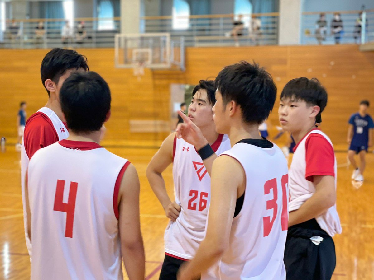 chibajets_youth's tweet photo. #千葉ジェッツU18 東北遠征1日目🫡 初日は東北学院高校さんと対戦しました⛹️♂️前半苦しい時間帯が続きましたが、ハーフタイム時に自分たちが何をするべきなのかを話し合い、後半は雰囲気が良くなり、良いプレーが見えました👀明日は仙台U18、東北学院大学と対戦します🔥 #コスモスバス #千葉ジェッツ https://t.co/dwf43CMxQO