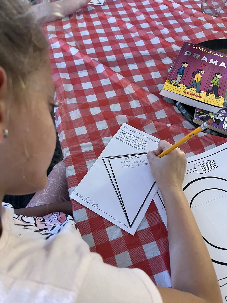 This week we “tasted” different genres of books. Such a fun way to get excited about reading! #wearelamphere <a href="/EdmonsonLions/">Edmonson Elementary | The Lamphere Schools</a>