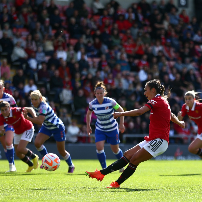 SkySportsNews's tweet photo. Manchester United made the perfect start to their 2022/23 WSL season with a rampant 4-0 win over Reading.