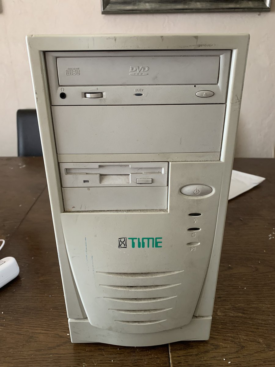 StripeyMiata's tweet photo. So my Mum found this when moving house.  I have absolutely no recollection of it at all, it defiantly wasn’t mine as I built my PCs.

So Twitter….

Will it boot, if it does what OS is in it, and it has an Ethernet card on it, if it works and I plug it in, am I doomed? https://t.co/UeHwnTb9Ku
