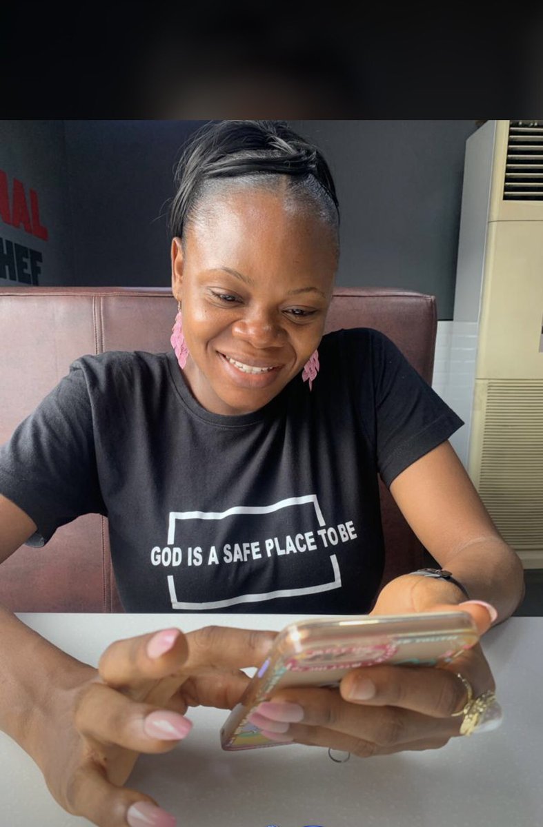 There you have a photo of a beautiful intentional woman 😍😍❤️

Happy weekend from @ftloc_ng 💕.

#intentional #ftlocmerch #intentionalityona💯 #Godisasafeplacetobe #tshirt #tees #teesdesign #weekendvibes #business