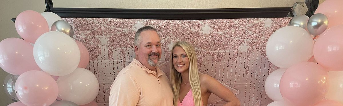 Bigdatz's tweet photo. Happy 19th birthday to this beautiful soul inside and out! I love you so much and hope you have a great day! https://t.co/eG779aFkjg