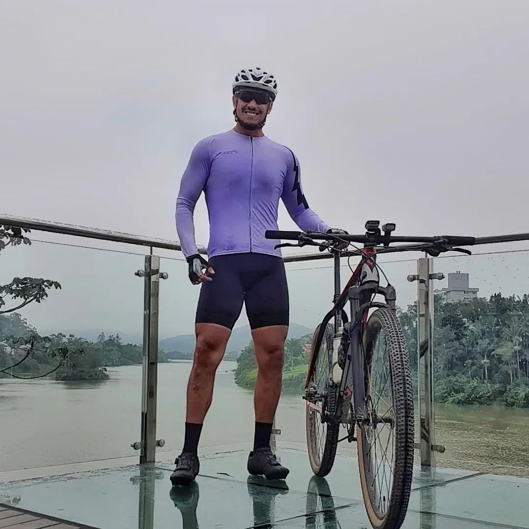 frolic_cycling's tweet photo. Good weather makes for a good ride.❤️
#cycling #stravacycling #giantbikes #gianttcr #mtblife #Ilovecycling #pedaljourneys #wymtm #roadcycling #instacycling #stravaphoto #cyclingshots #cyclingpics #fitness #cycle #strava #pedaling #frolic_cycling https://t.co/tz2jYasihF