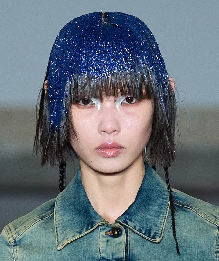 gastt_fashion's tweet photo. Hair by Eugene Souleiman at KNWLS Spring/Summer 2023. https://t.co/29M0GRmo7u
