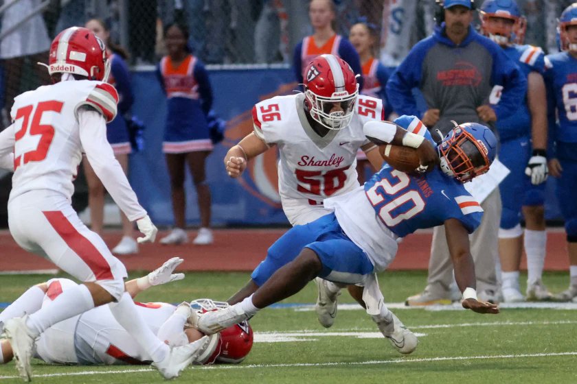 PHOTOS: Scenes from Friday night lights with Sheyenne, Shanley, West Fargo, Davies and Moorhead #NDPreps #MNPreps <a href="/inforum/">InForum</a> inforum.com/sports/prep/ph…