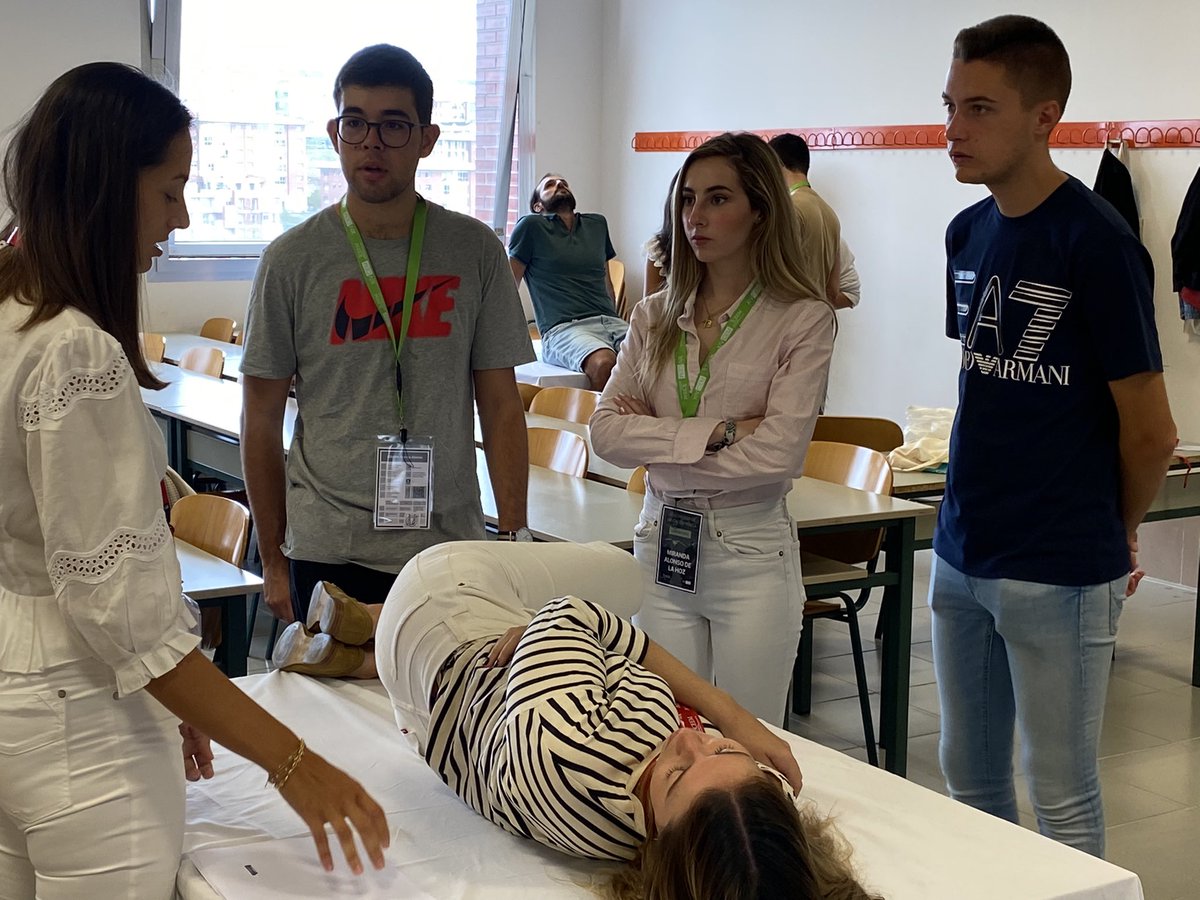 Gproji's tweet photo. Encantados @VUrgencias por participar en el @xivcemuc con dos talleres de casos en urgencias. Por cierto enhorabuena a la organización https://t.co/pW5oGgoIMd