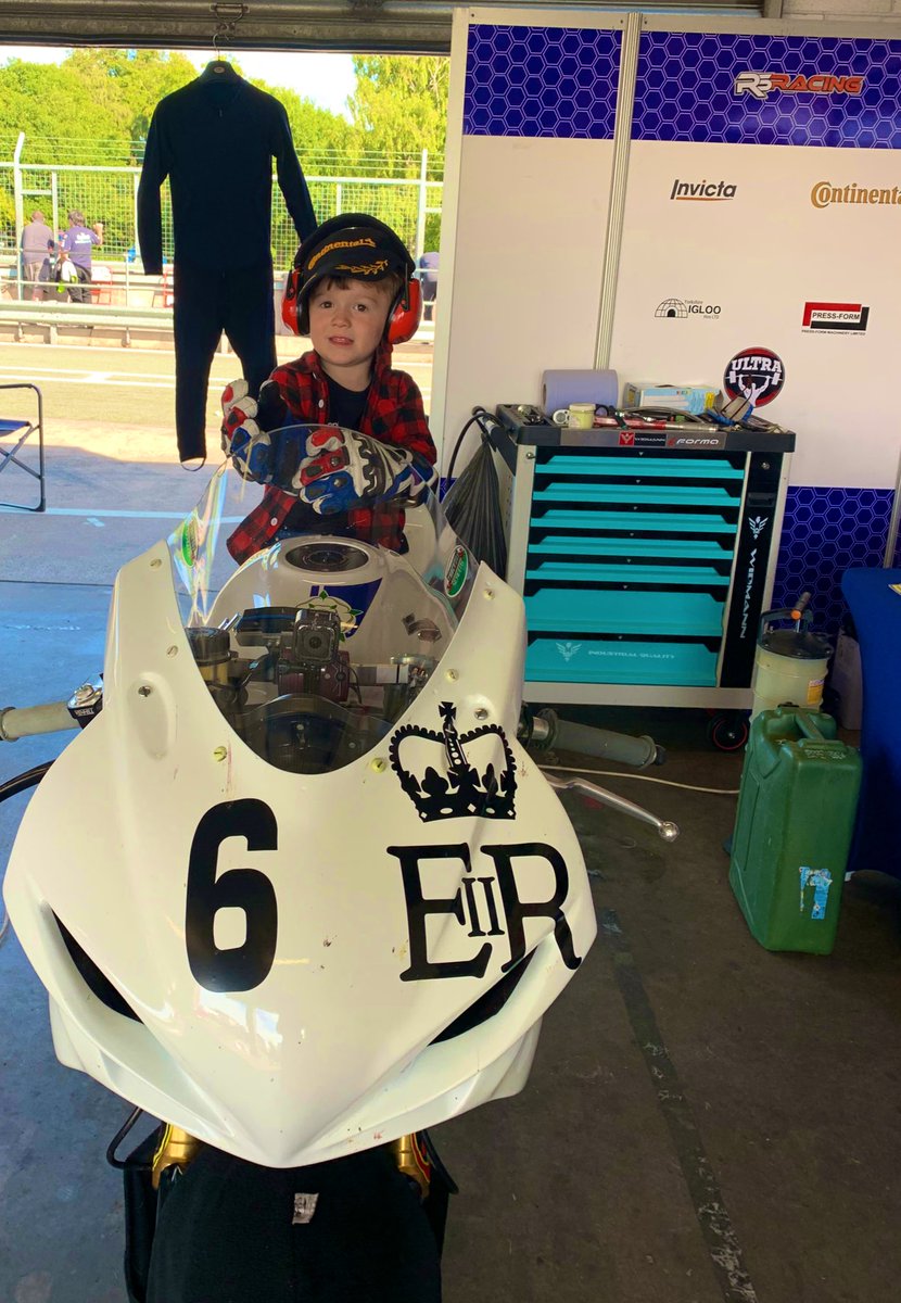 I love the tribute on the bike this weekend 🥰💙 👑 #queen #QueenElizabethIIMemorial #RIP