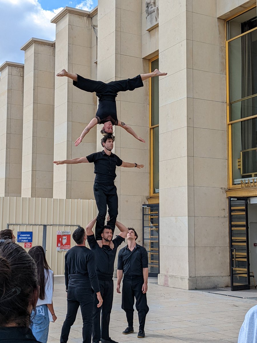 TCroiset's tweet photo. Merci à la #CompagnieXY pour cette superbe visite insolite de @TheatreChaillot @Paris @JEP https://t.co/raTYqxJb65