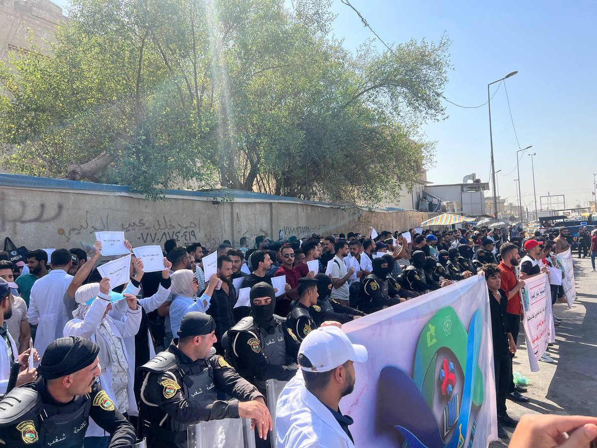 jihanfadel1's tweet photo. يارب فرجها
#المجلس_يعرقل_استماره_علوميين 
https://t.co/IBGwww8Cey

 #طيف_تعرقل_رواتب_العلوميين https://t.co/OEeRUVHGWL