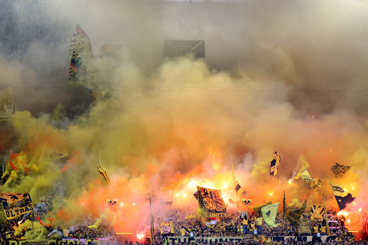 BVBBuzz's tweet photo. HEJA BVB ⚫️🟡 https://t.co/kKOcP7JjaN