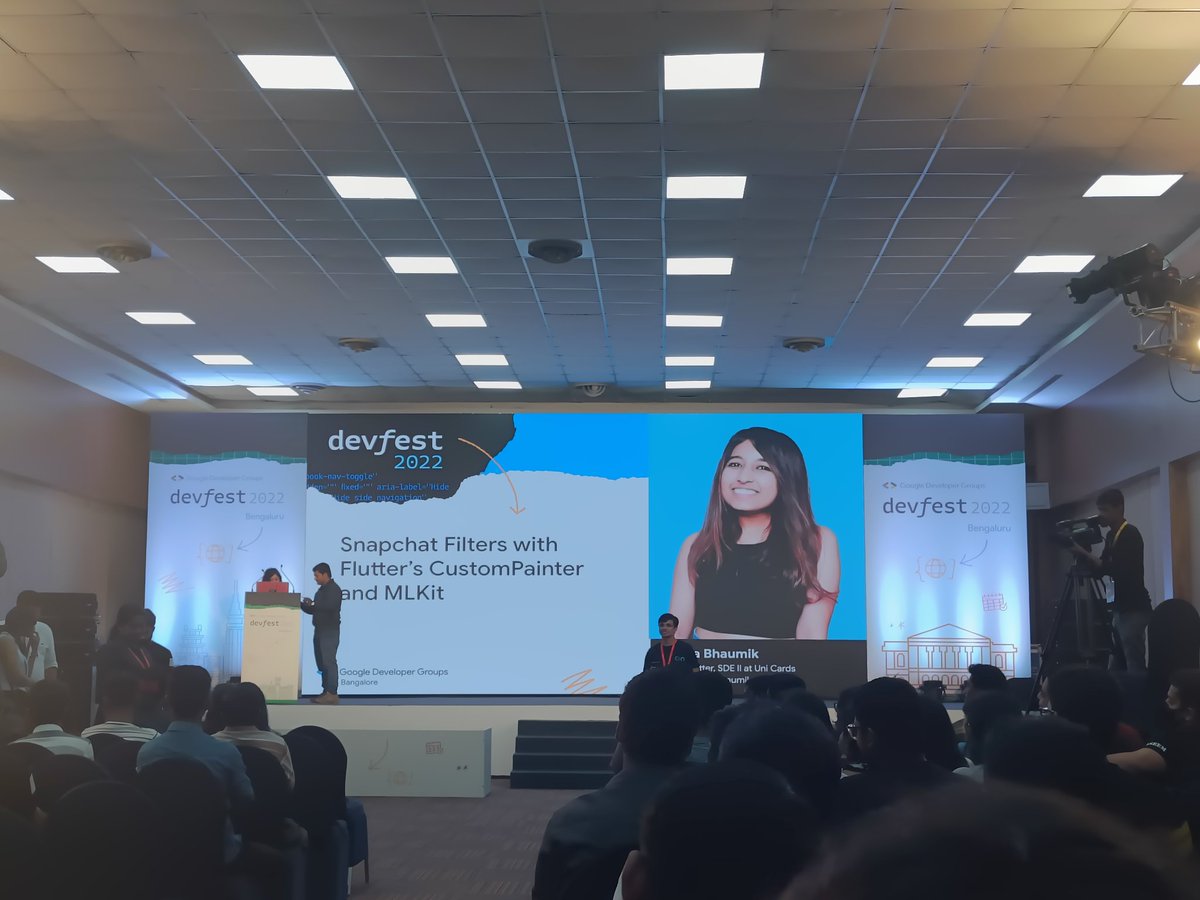 hiashutoshsingh's tweet photo. What a day! Met some amazing people✌️

@GDGBLR @pooja_bhaumik @imthepk @gayuga99 @whatsupcoders @GopinathanAswin #DevFest #DevFestBangalore
#devfestblr2022 #flutter #tech #android #ios #Bengaluru https://t.co/ITjyb4sTnX