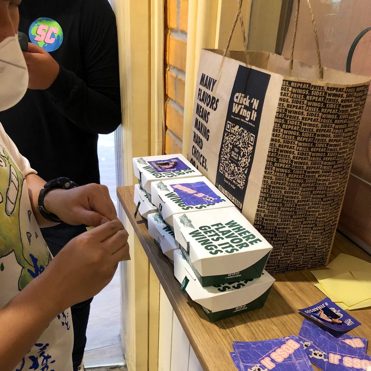 🌸 WINGSTOP AFTER SHOW 🌸

Penonton show Seifuku no Me spesial show teater ke-500 <a href="/Jinan_JKT48/">bukan jinan</a> hari ini akan mendapatkan bingkisan Wing Stop setelah show 🍟

#JINAN500