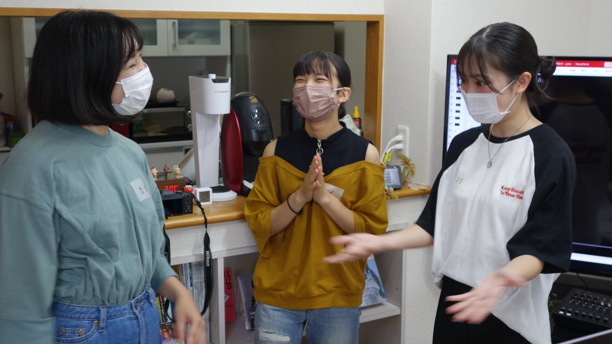 TEDxKumamoto's tweet photo. スタッフ説明会を開催しました！
前回スタッフになったメンバーも早速、撮影やファシリテーターなど自分の役割を担ってくれています。

新たなスタッフ希望者も増えて嬉しい一日となりました。
挑戦を通して、成長したい！という思いを持ったスタッフを随時募集中！
気になる方はお気軽にDMを！ https://t.co/Hml9eUyLIr